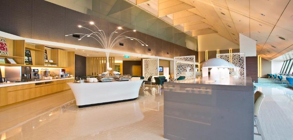 Ambassador Transit Lounge Terminal 2 3* Singapura